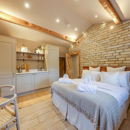 Apartments For Two In Brand New Luxury Rural Farmhouse Escape Ramsbottom Eksteriør bilde